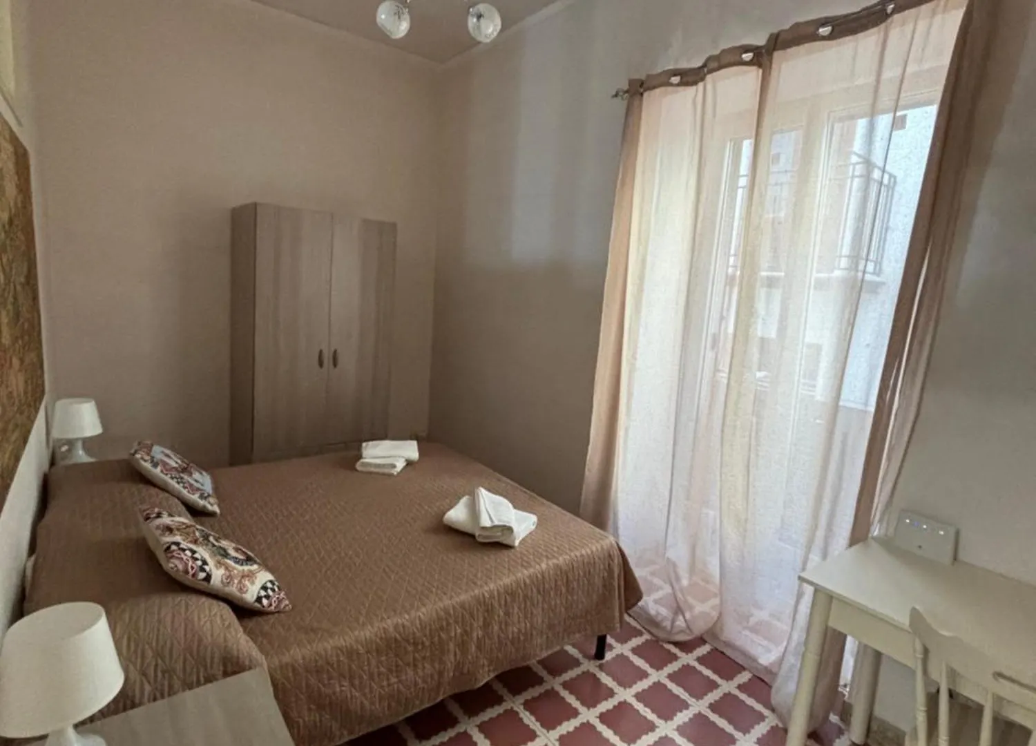 November House Cefalù Italien